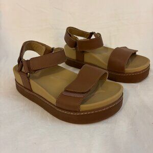 Revitalign Kiera Women's Brown Leather Ankle Strap Wedge Sandals Size 6B